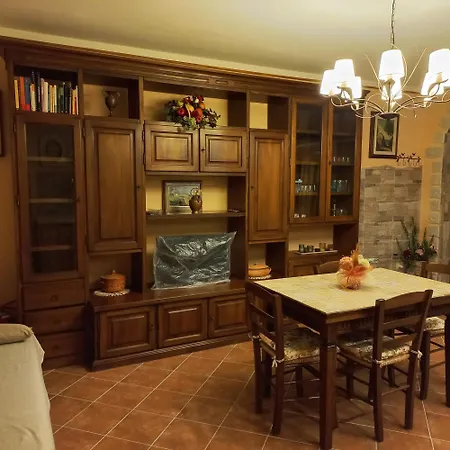 דירה La Casa Del Glicine *